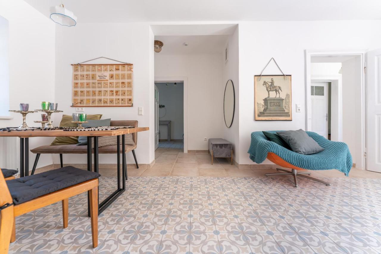 Kaiserliches Wohnen Im Alten K&K Postamt Eg Apartment Persenbeug Exterior photo